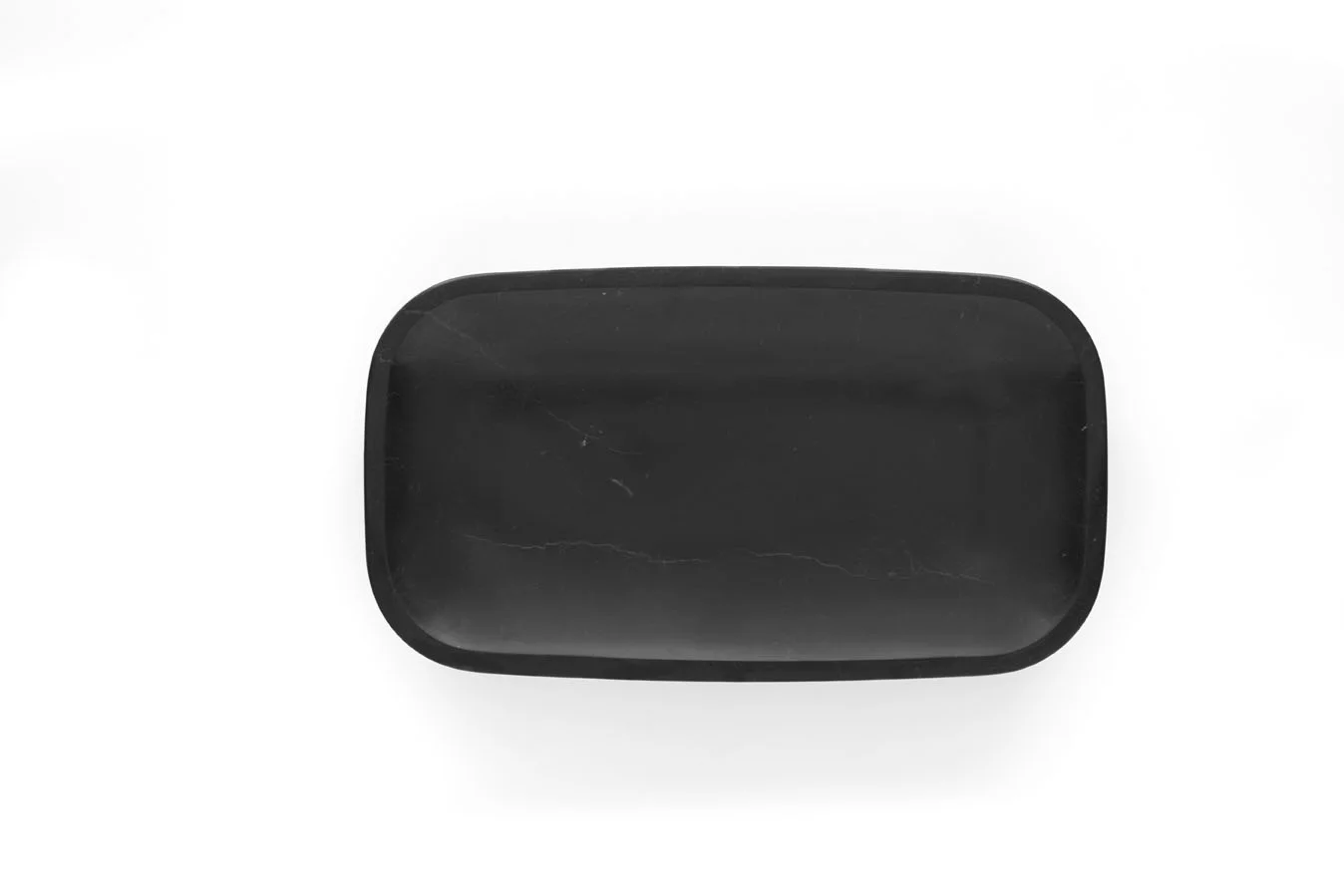siglo-moderno-pina-irvine-nero-marquina-2.jpg