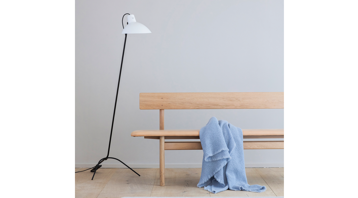 siglo_moderno_Mogensenbench_chair_1218x675px_5.png