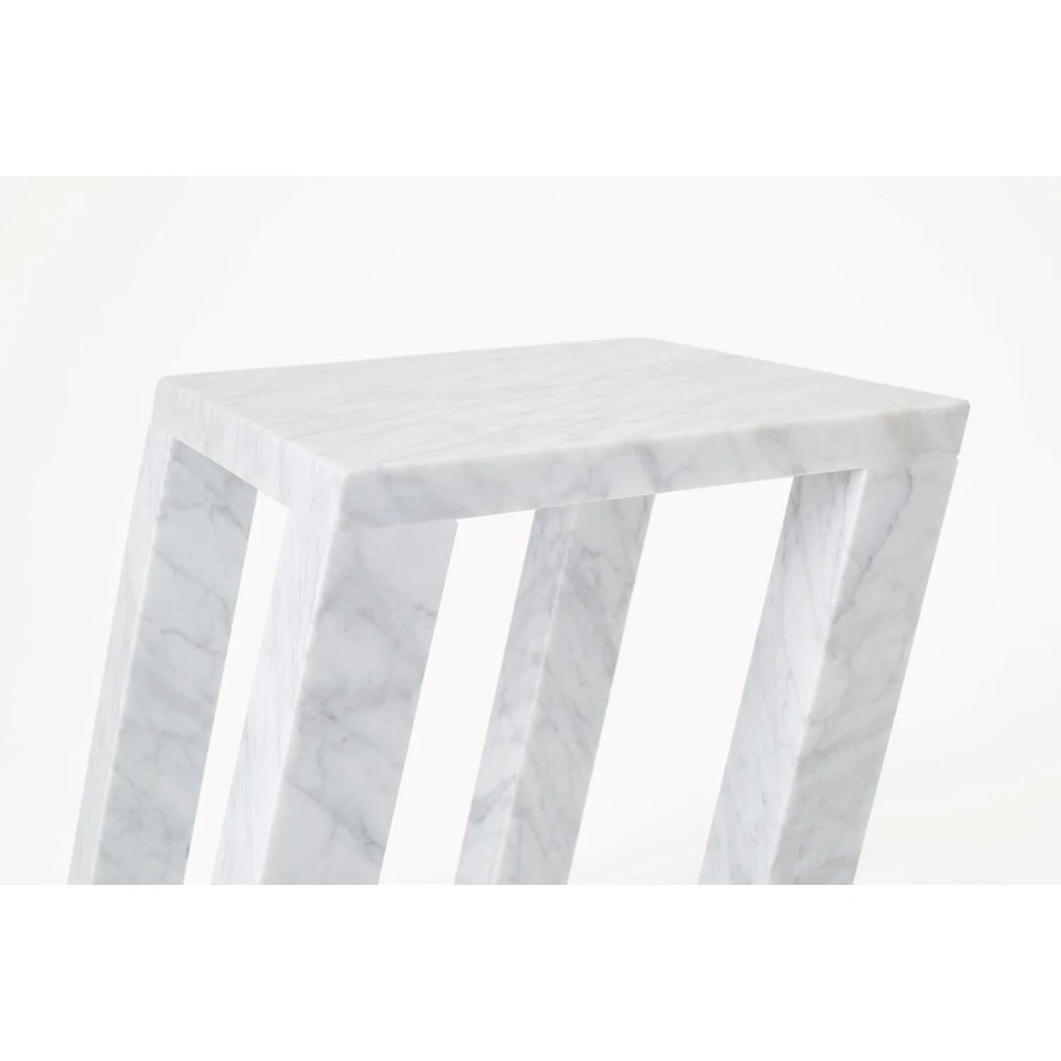 siglo-moderno-nod-a-nendo-white-carrara-3.jpg