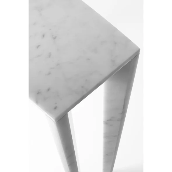 siglo-moderno-jim-steele-white-carrara-2.jpg