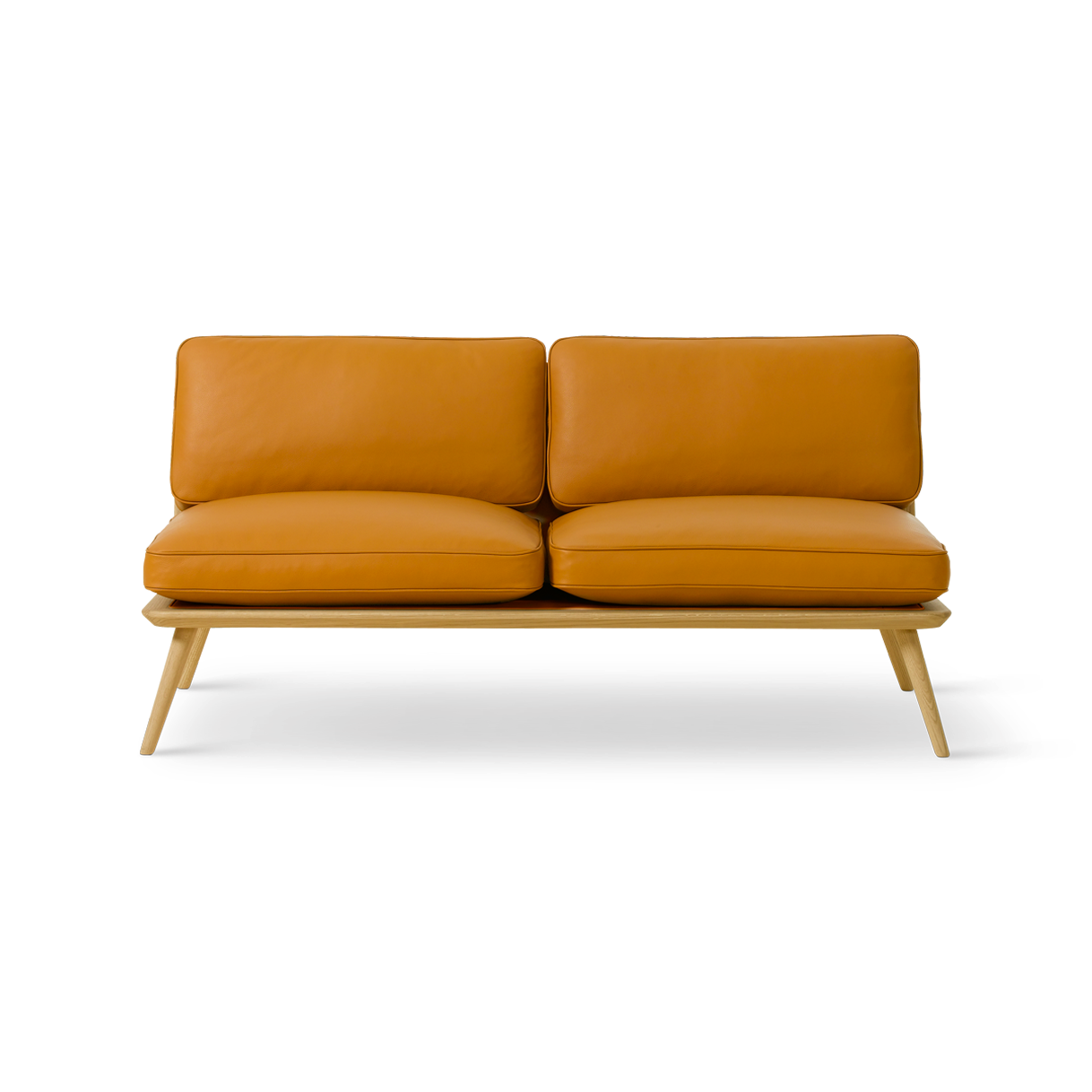 siglo_moderno_SC_1712_v1_leather82_lacqueredoak_1218x675px_low_(1218x675).png