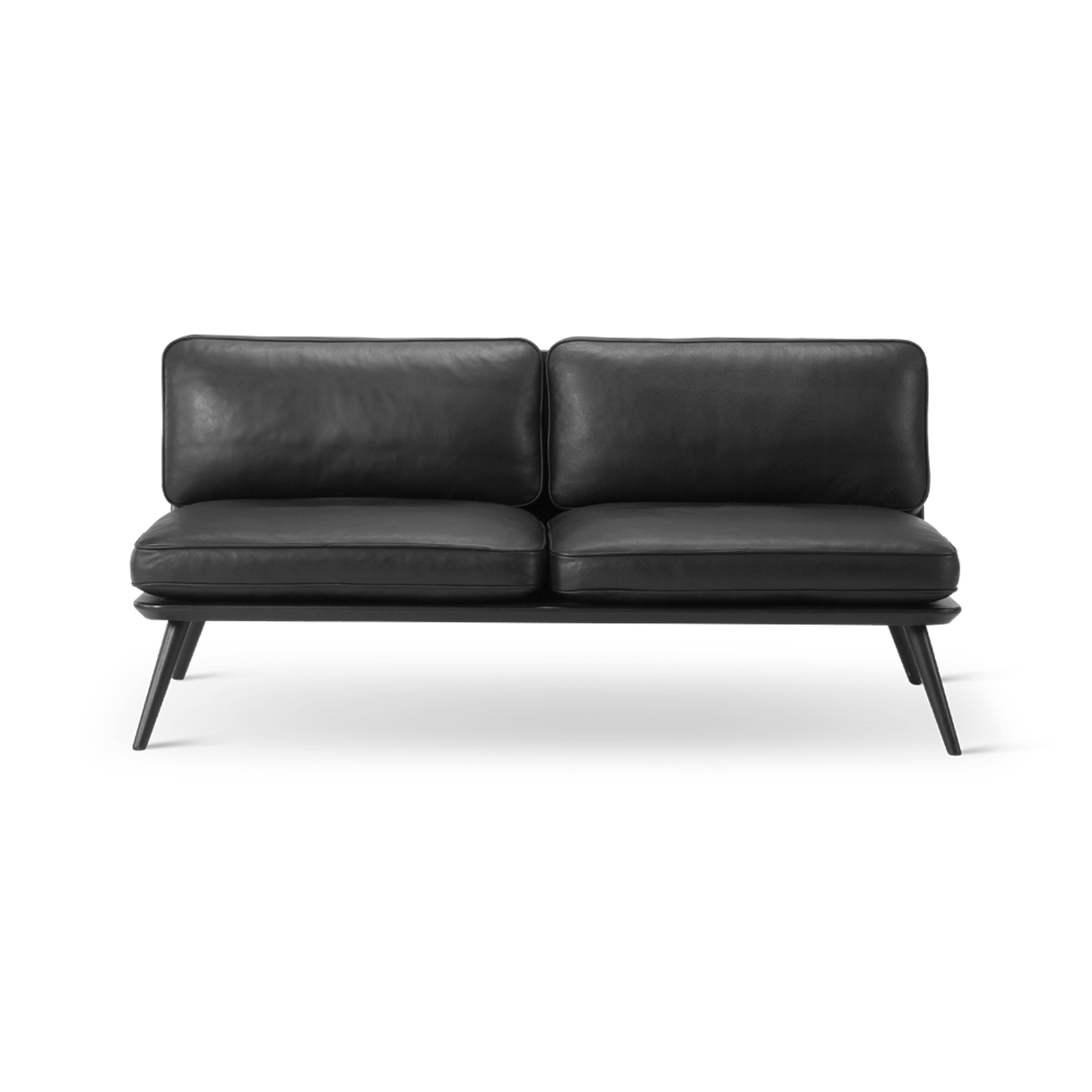 siglo_moderno_SC_1712_v1_leather88_blacklacqueredoak_1218x675px_low_(1218x675).png