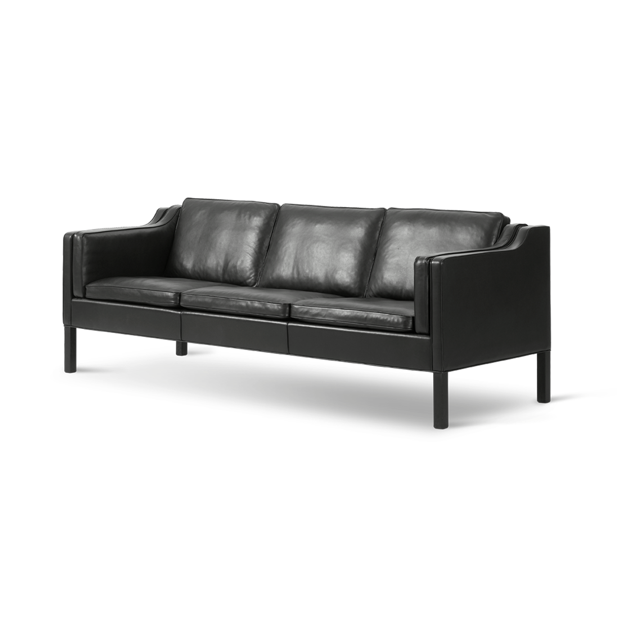 siglo_moderno_BM_2213_v2_leather98_blacklacqueredoak_1218x675px_low_(1218x675).png