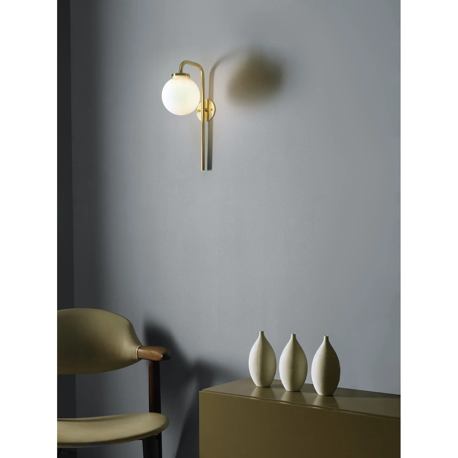 siglo_moderno_Big Bulb Opal Brass_1.jpg