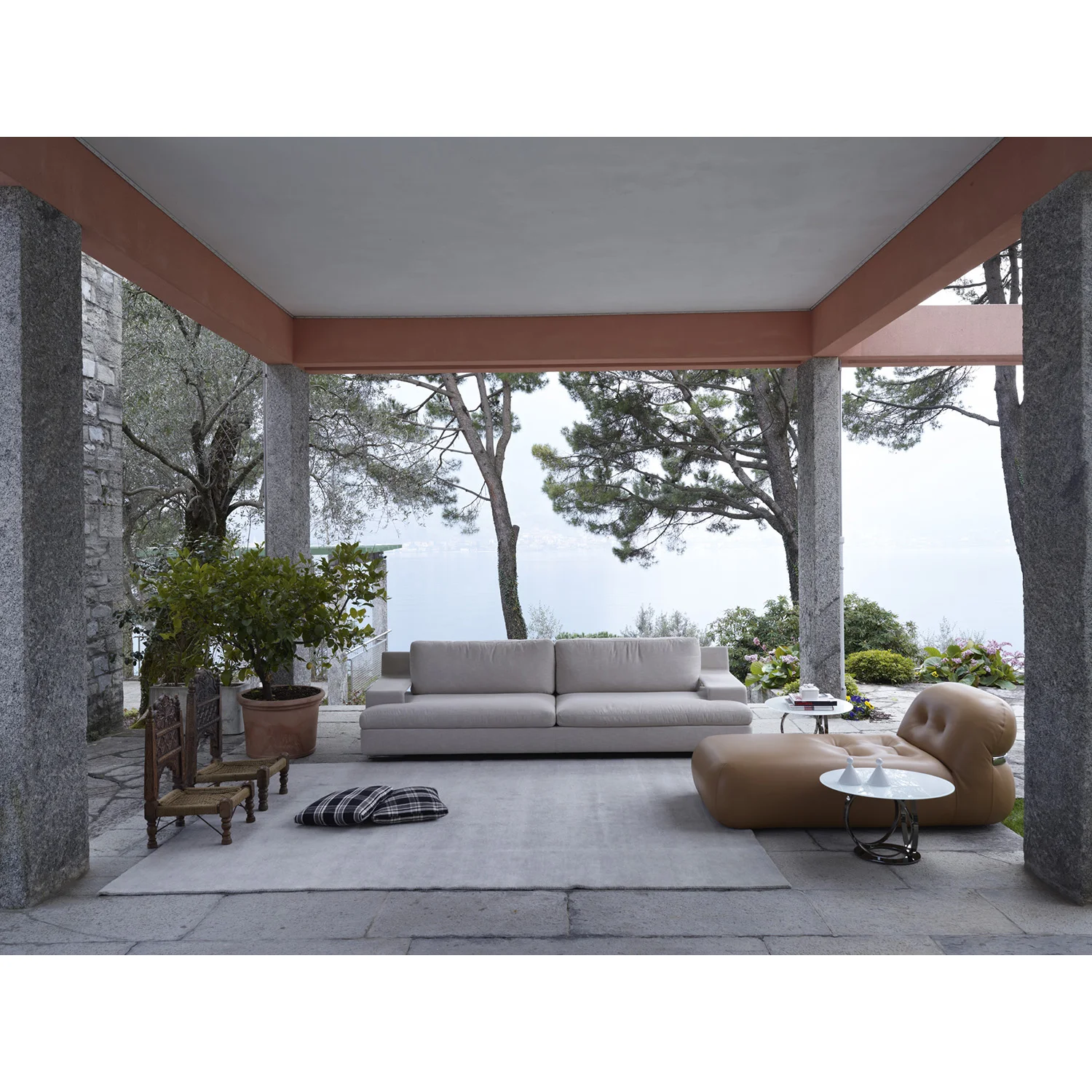 siglo-moderno-nube-italia-track-sofa-4.jpg