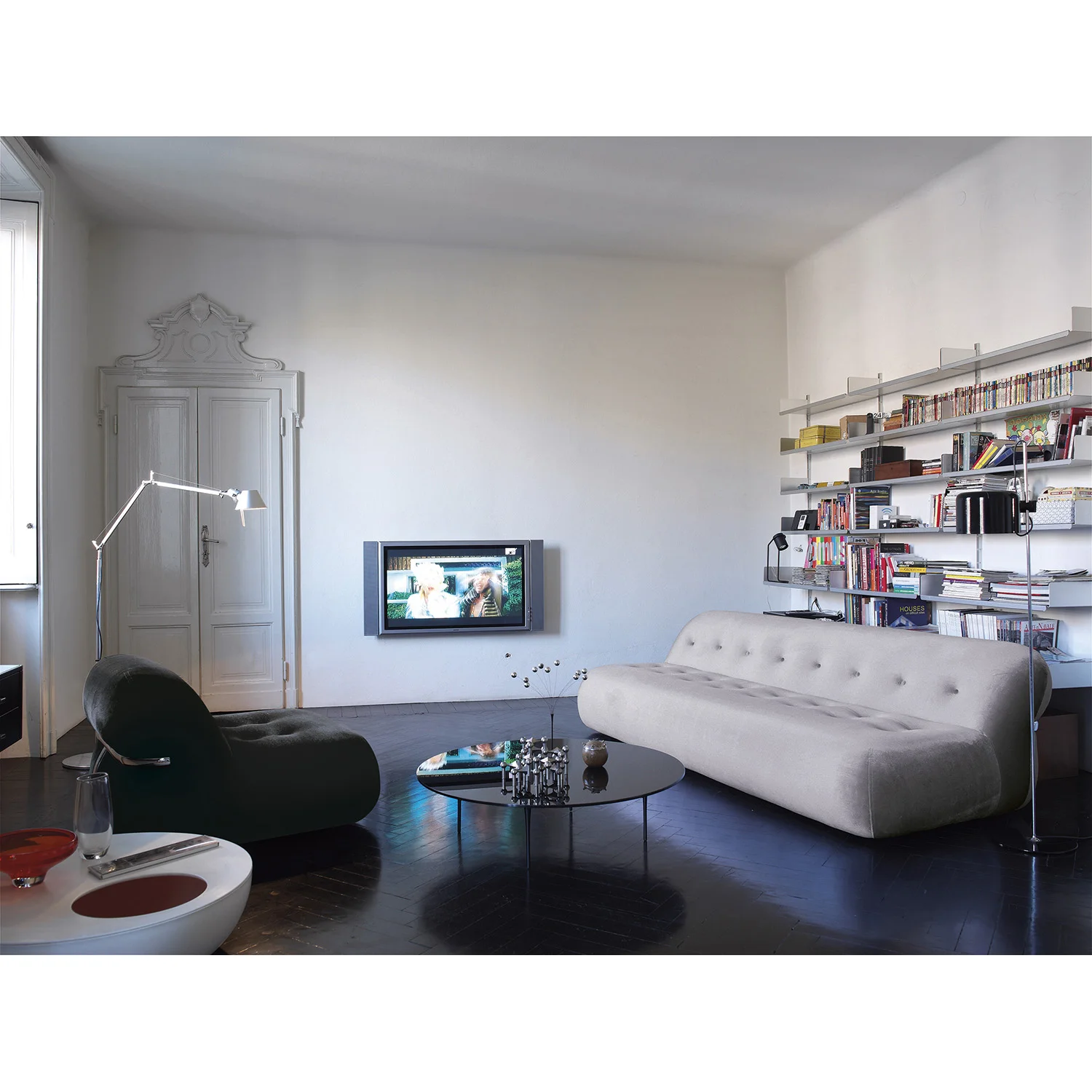 siglo-moderno-nube-italia-track-sofa-6.jpg
