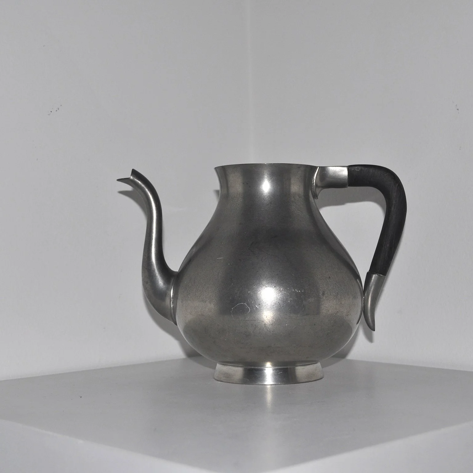 siglo-moderno-pewter-pitcher-1.jpg