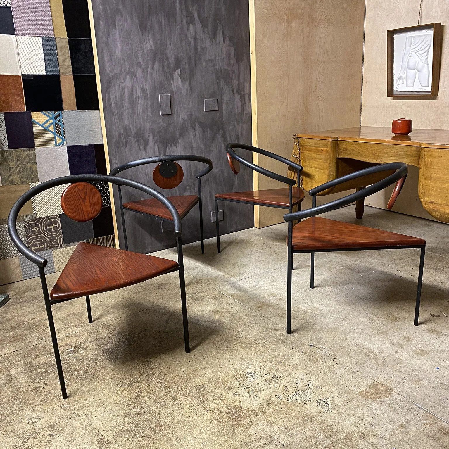 siglo-moderno-post-modern-memphis-vintage-chairs-26.jpg