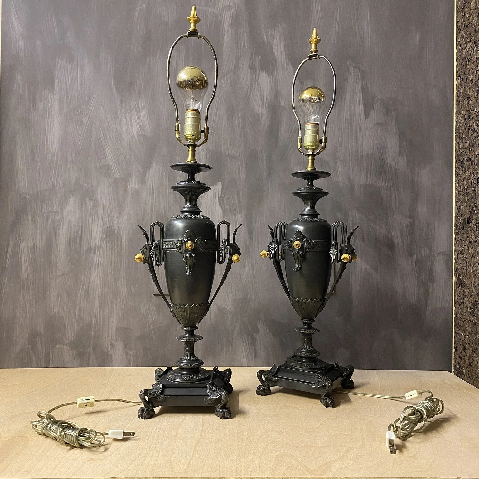 siglo-moderno-giilded-age-bronze-brass-lamp-antique-two-19.jpg