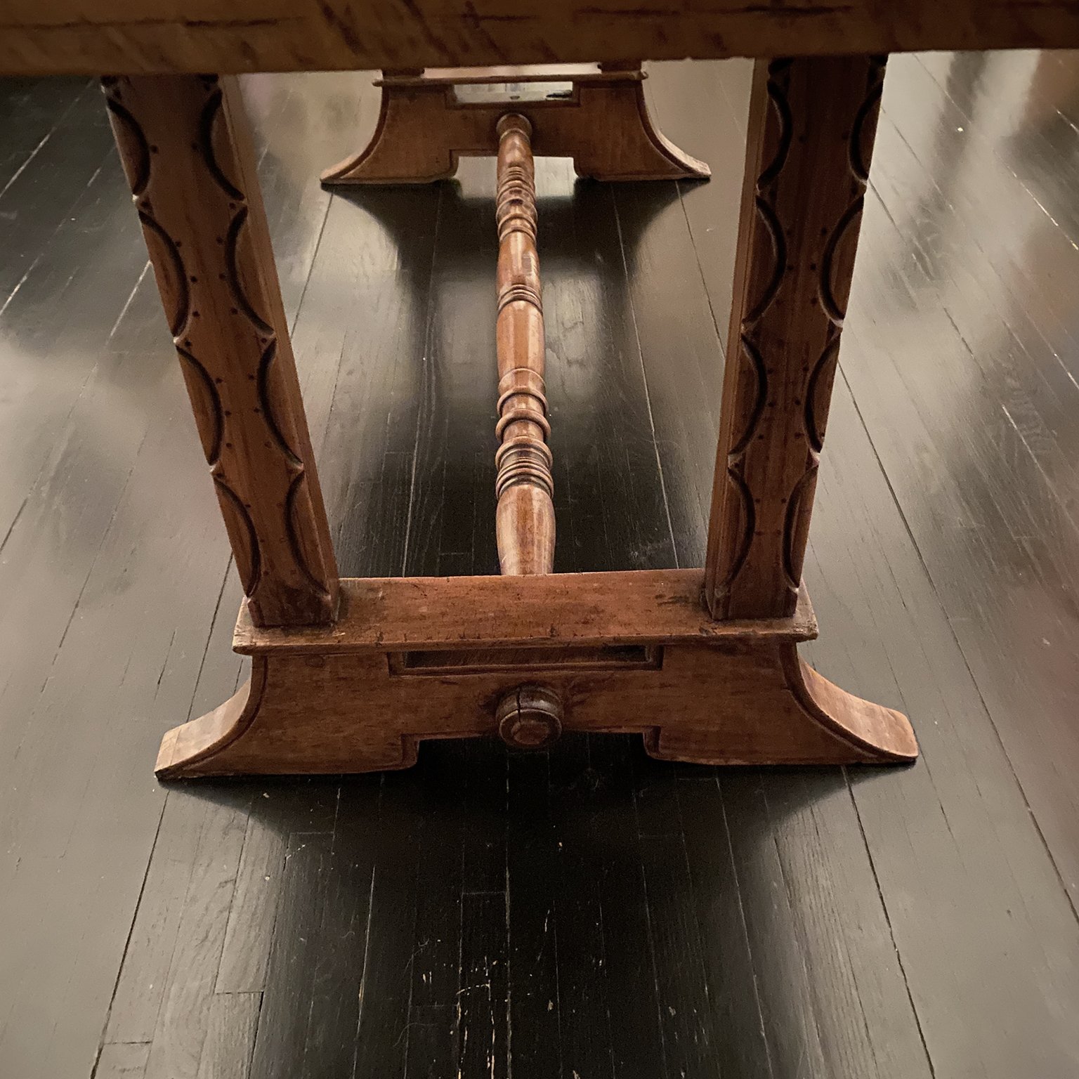 siglo-moderno-baroque-style-walnut-dining-table-vintage-antique-10.jpg