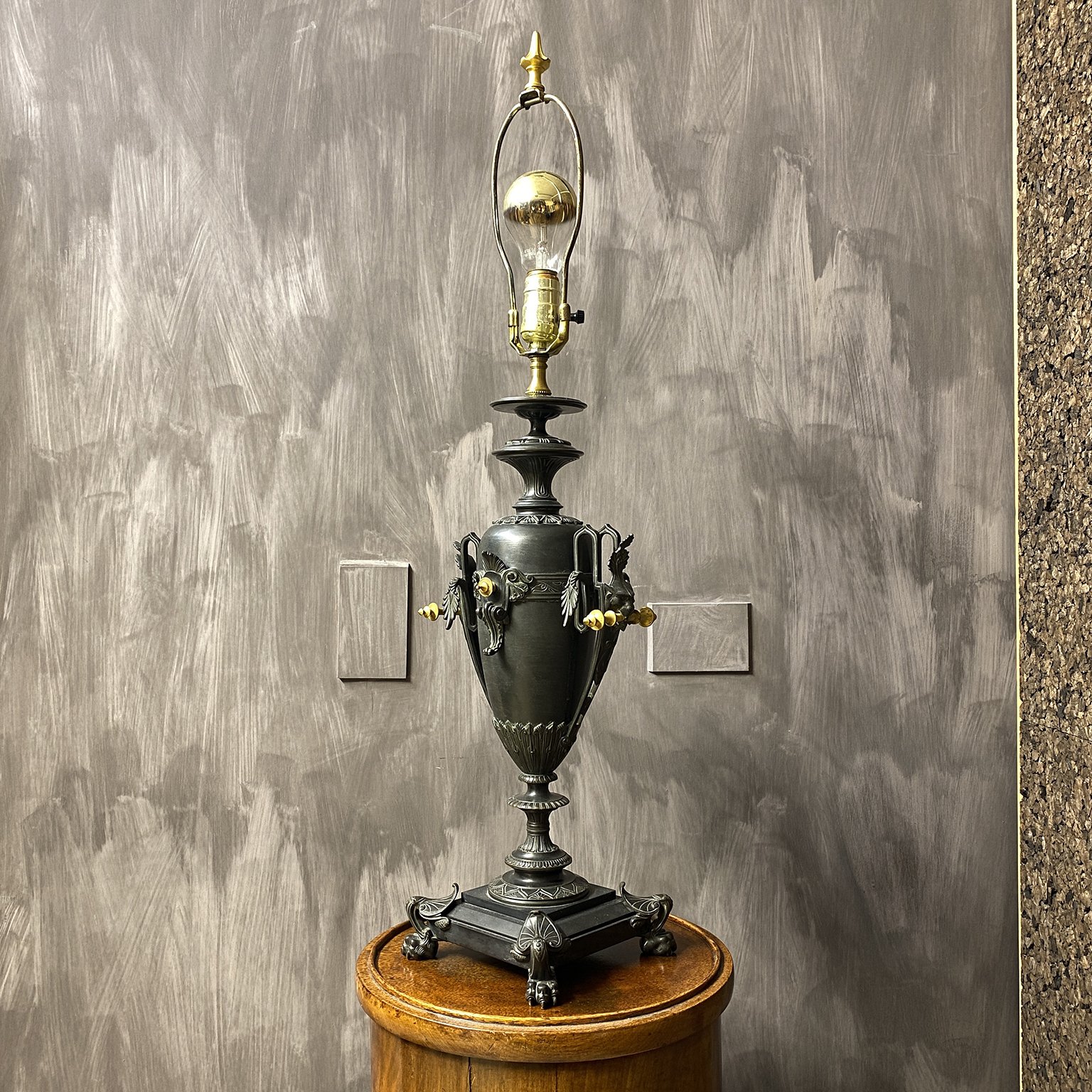 siglo-moderno-giilded-age-bronze-brass-lamp-antique-2.jpg