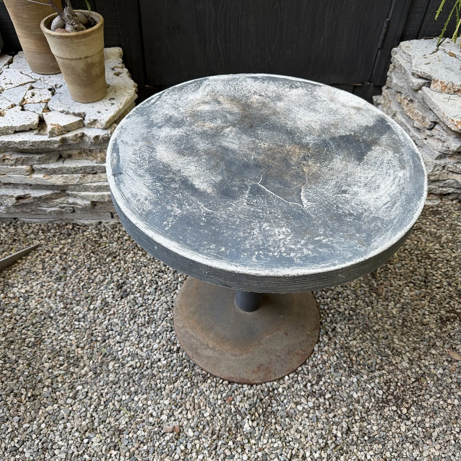 siglo-moderno-modernist-brutalist-concrete-metal-side-table-4.jpg