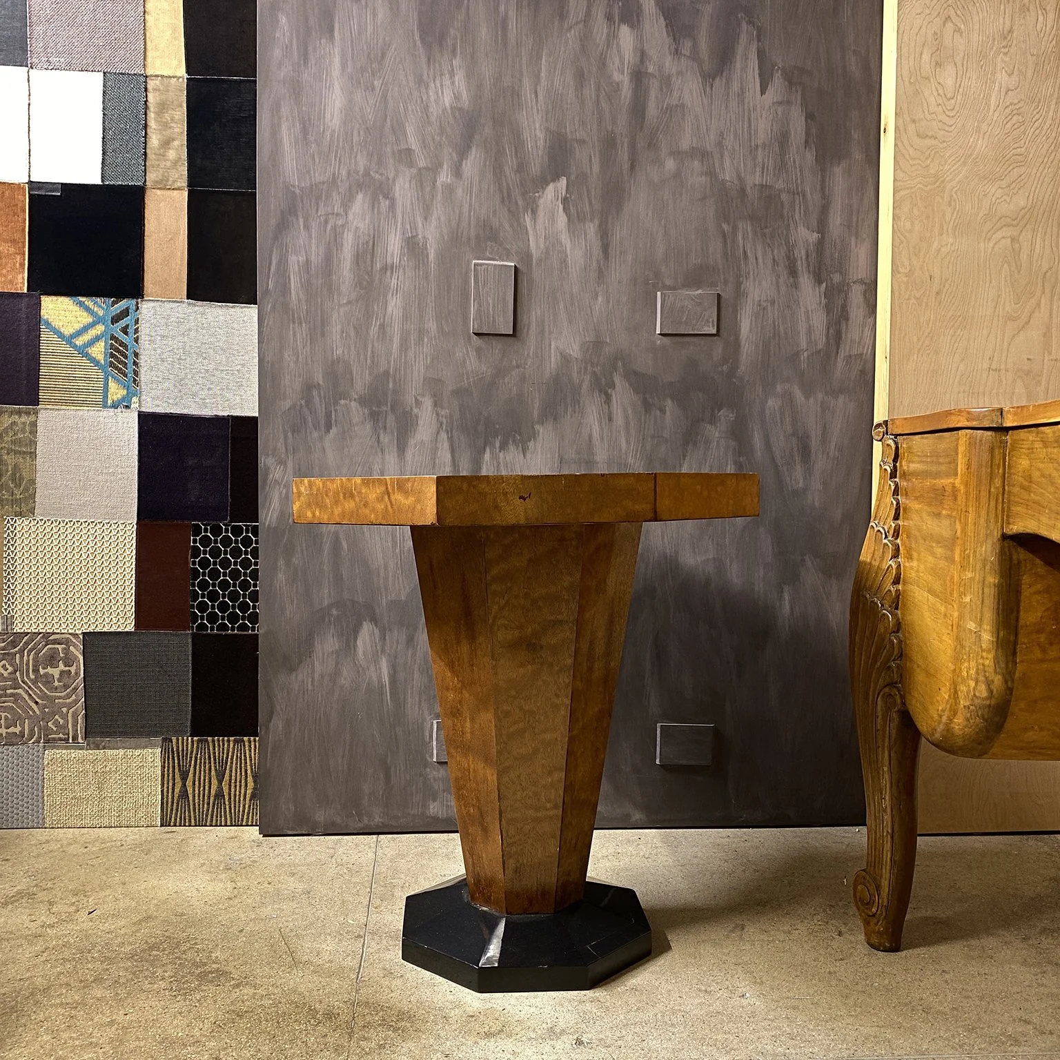 siglo-moderno-art-deco-antique-vintage-table-1.jpg