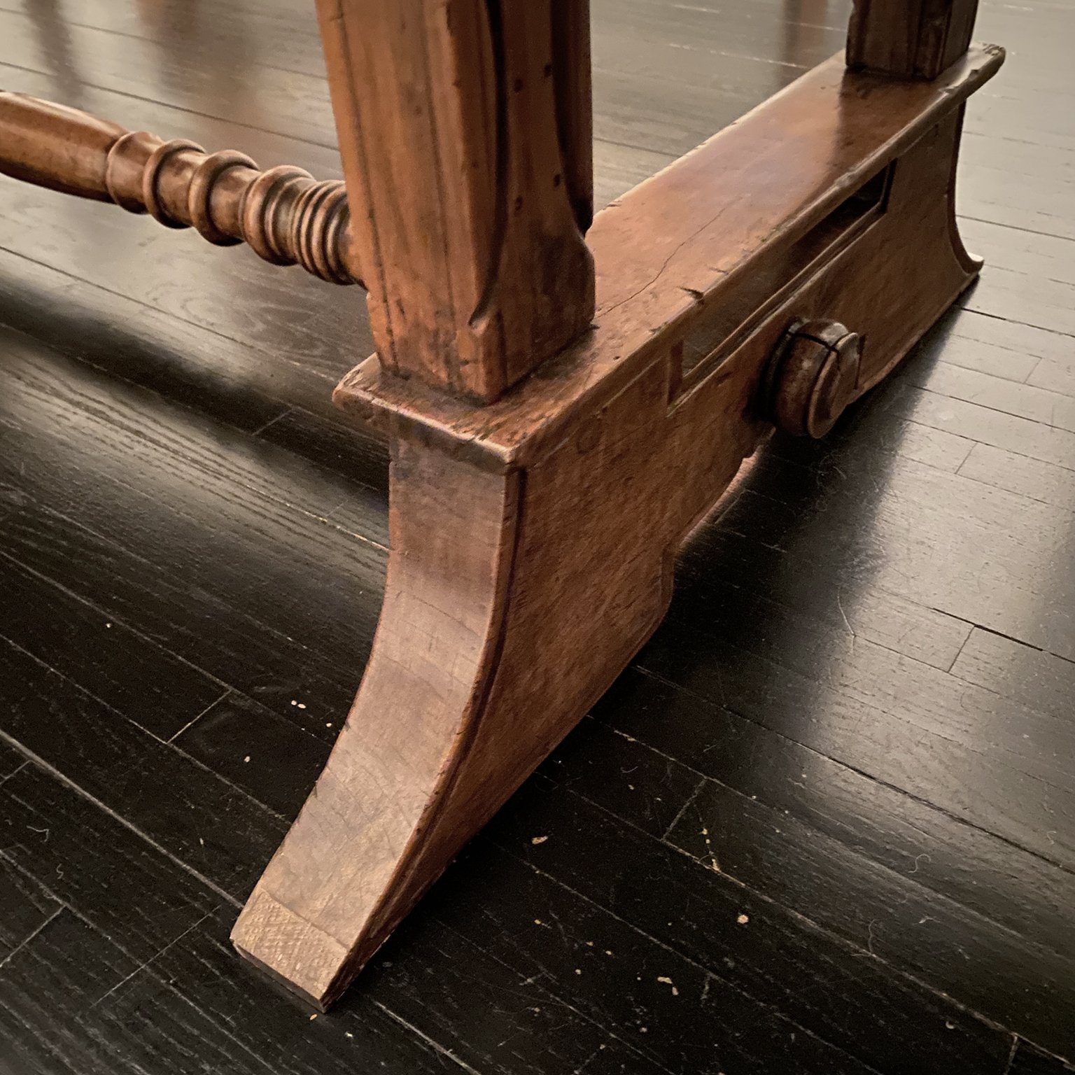 siglo-moderno-baroque-style-walnut-dining-table-vintage-antique-4.jpg