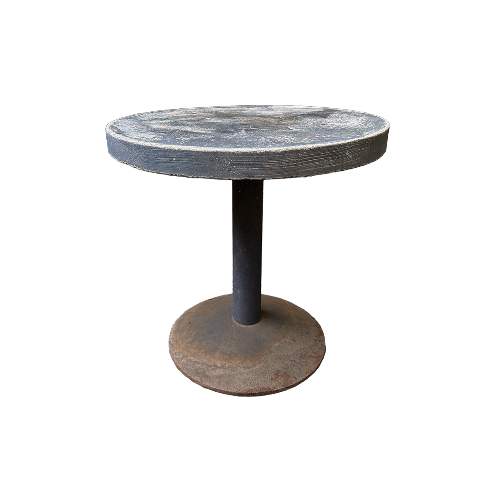 BRUTALIST SIDE TABLE — SIGLO MODERNO