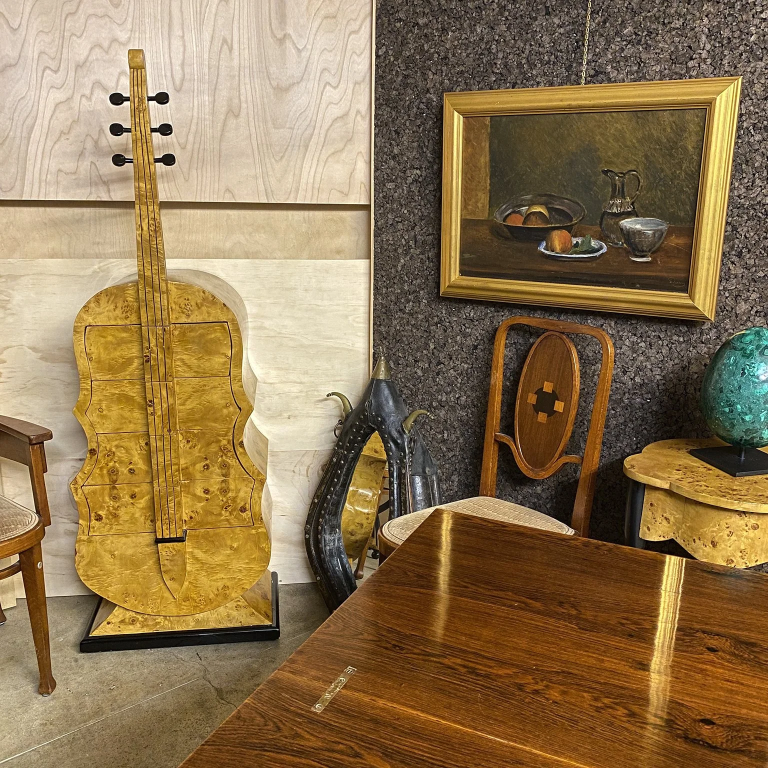 siglo-moderno-december-vintage-vignette-2025-29.jpg