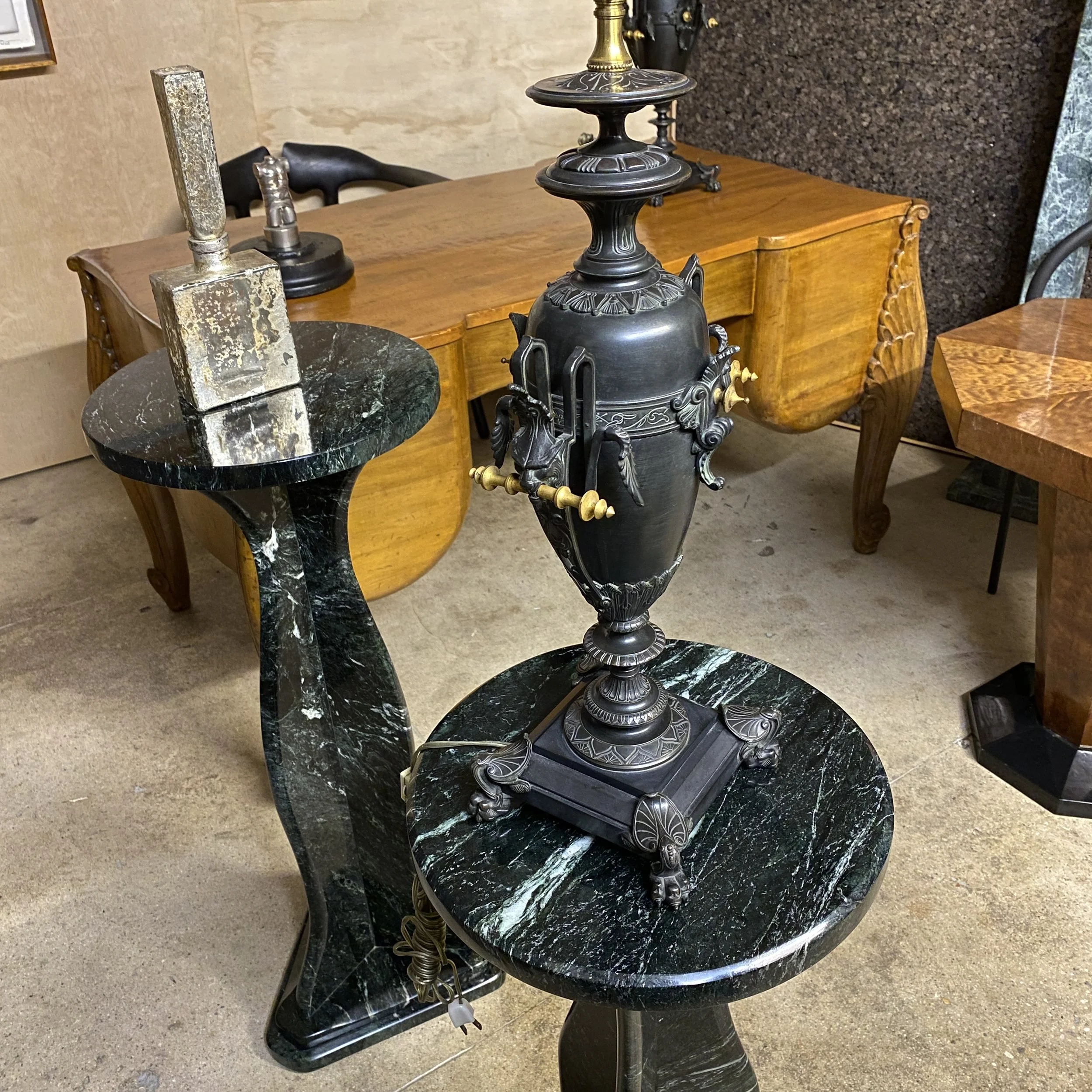 siglo-moderno-december-vintage-vignette-7.jpg