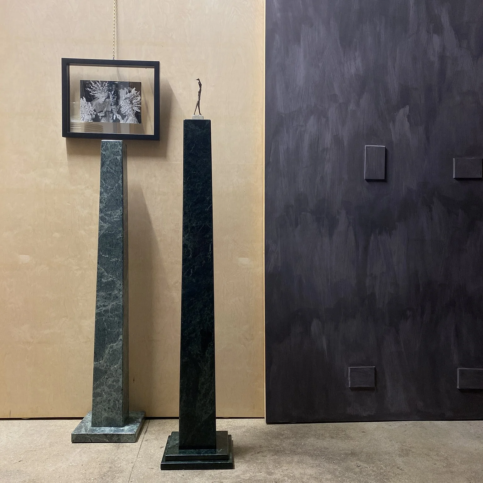 siglo-moderno-verdi-alpi-marble-pillar-pedestal-light-19.jpg
