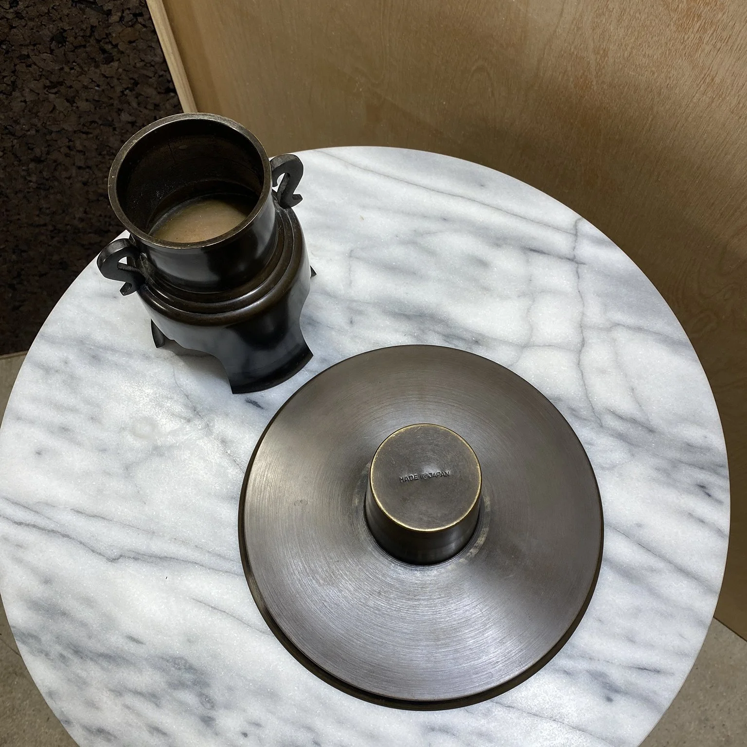 siglo-moderno-japanese-ikebana-bronze vase-15.jpg