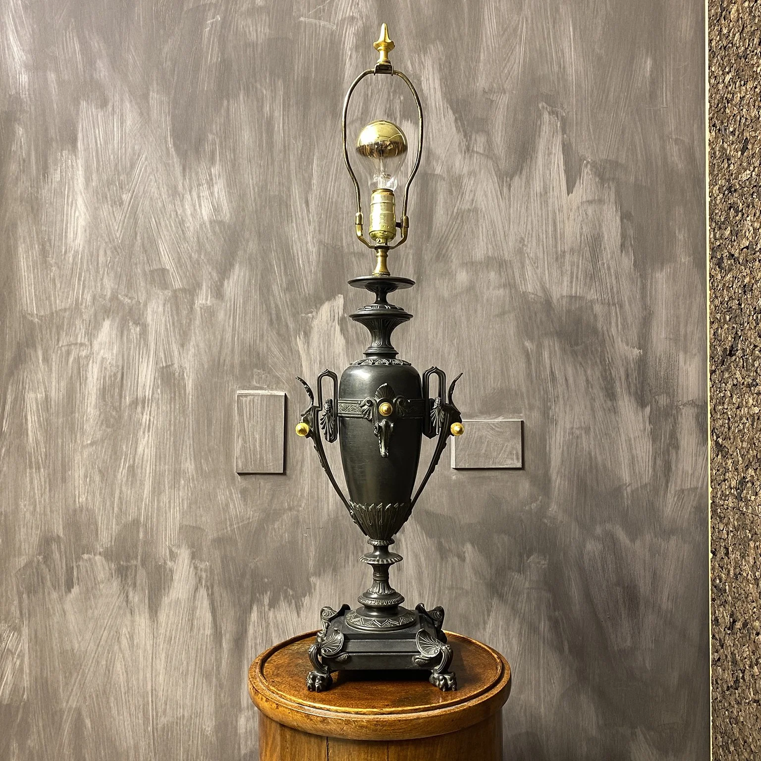 siglo-moderno-giilded-age-bronze-brass-lamp-antique-1.jpg