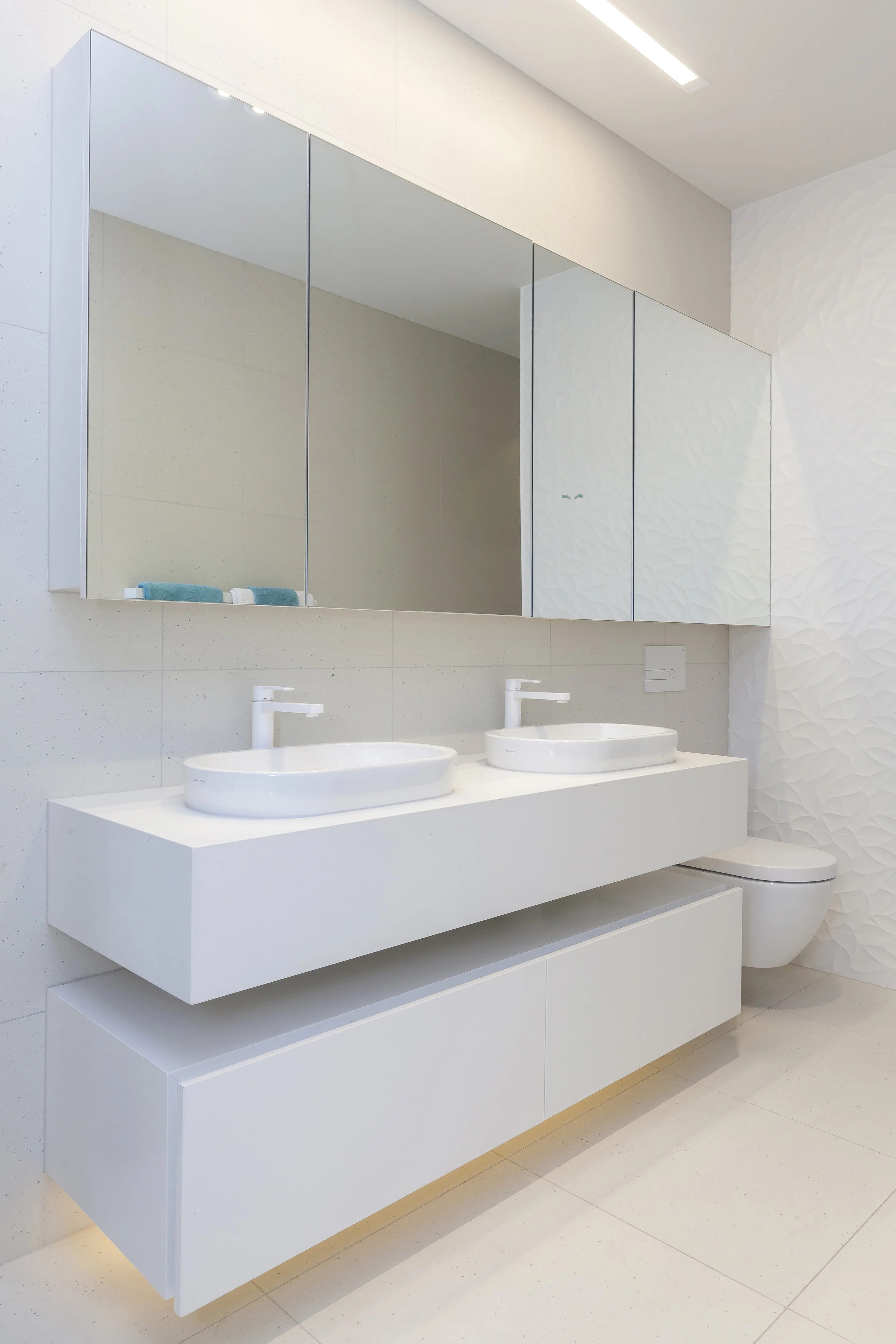 Lume Design Marshland House Bathroom