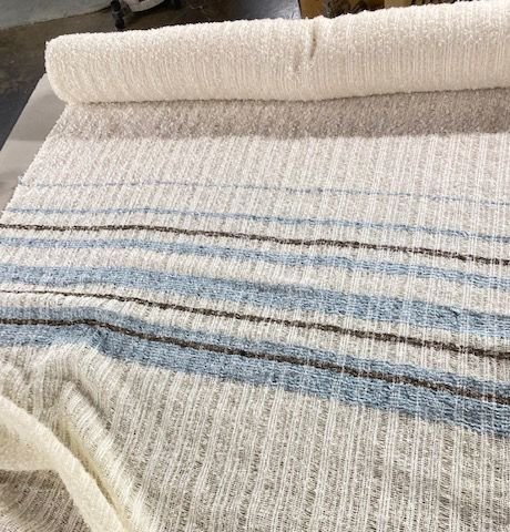 Who needs a gorgeous stripe drapery? This one from @davidsgibsoncw is one of my faves! 💙 #thecravecollective #fabric #textiles #madeinusa #luxury