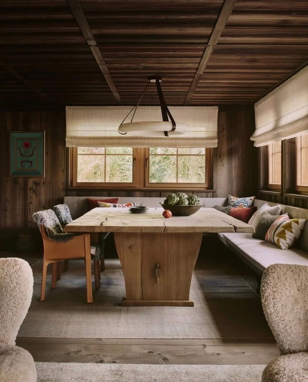 Clean and contemporary. (Design by @antjehruby, photo by Michael Sinclair)  #thecravecollective #interiordesign #design #breakfastnook #interiors123