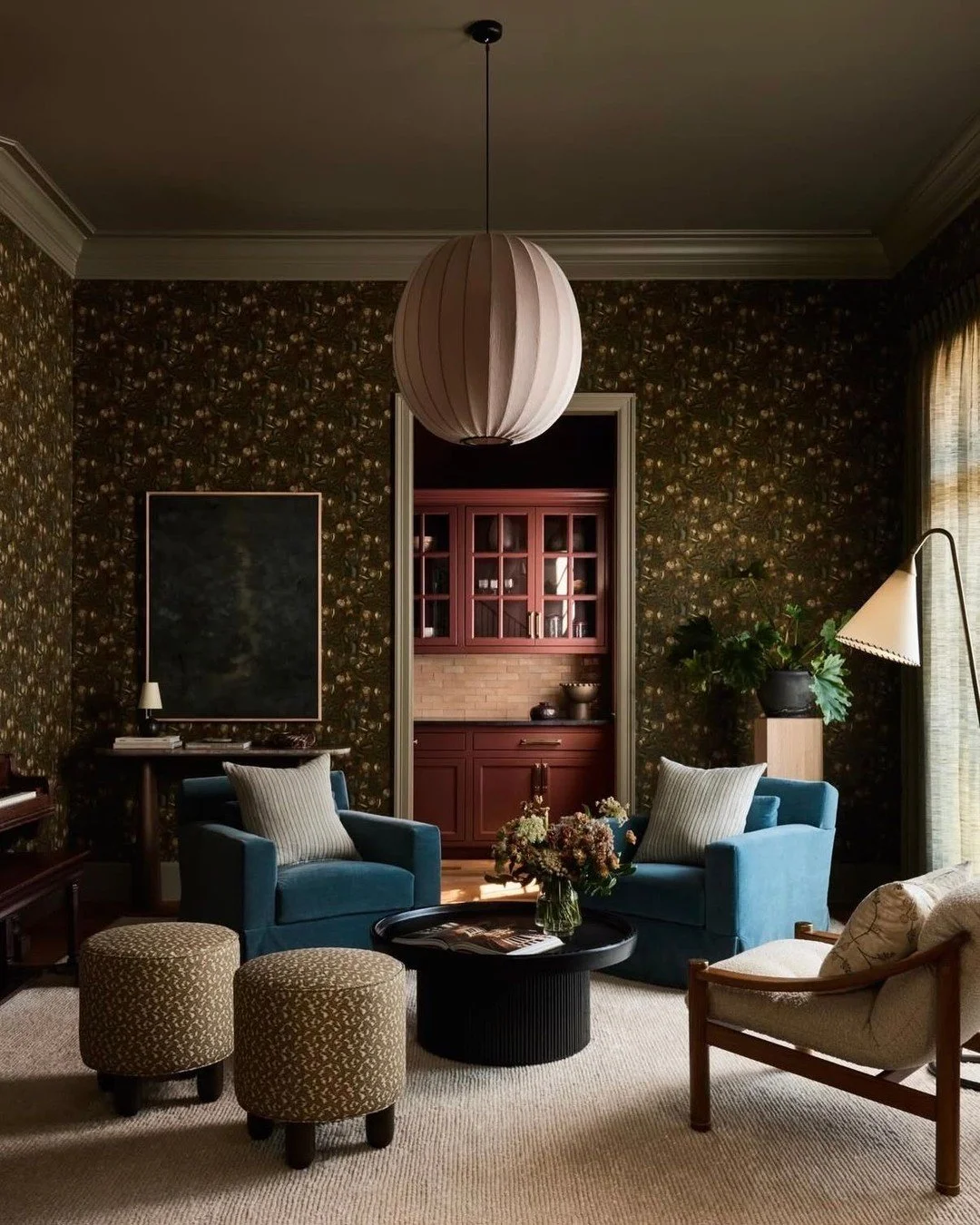 The perfect moody living room. (Design by @phillipshouse_, photo by @langyincphoto)  #thecravecollective #interiordesign #design #livingroom #interiors123