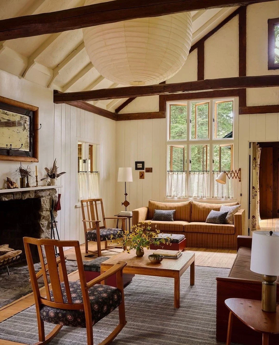 A warm and welcoming Hudson Valley cabin. (Design by @jesseparislamb, photo by @katejordan)  #thecravecollective #interiordesign #design #livingroom #interiors123