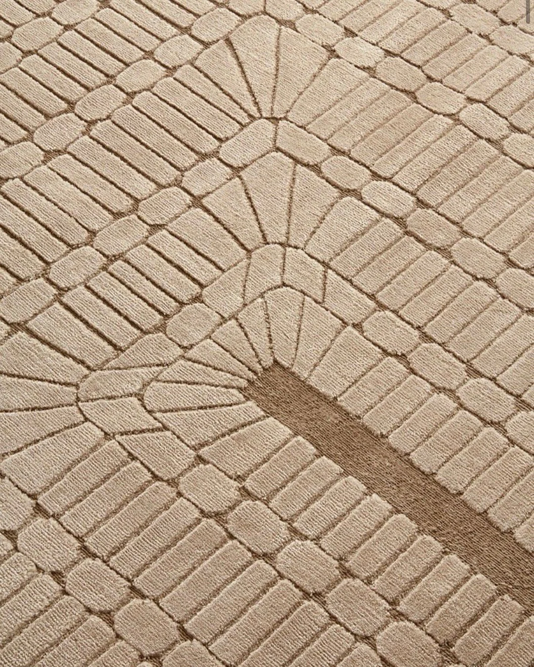 LAMBESC from @lamanufacturecogolinofficiel&rsquo;s Nord/Sud collection.

Imagined by @stephaneparmentier, this rug draws on Proven&ccedil;al paving patterns and childhood memories to create a design that is both structured and instinctive.  #thecrave