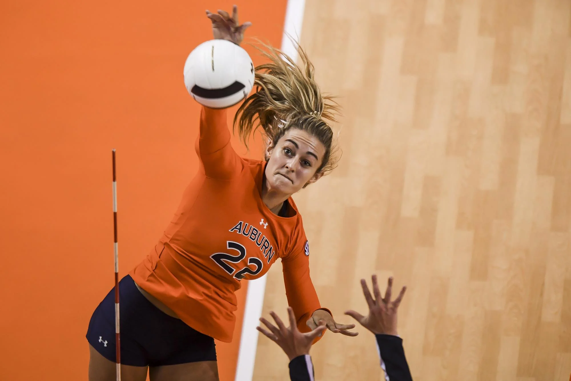 Volleyball: Georgia defeats Auburn in a five-set heartbreaker in the Auburn Arena. 