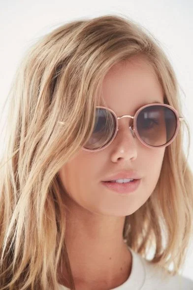 woman wearing pink SUNGLASSES UNDER $20