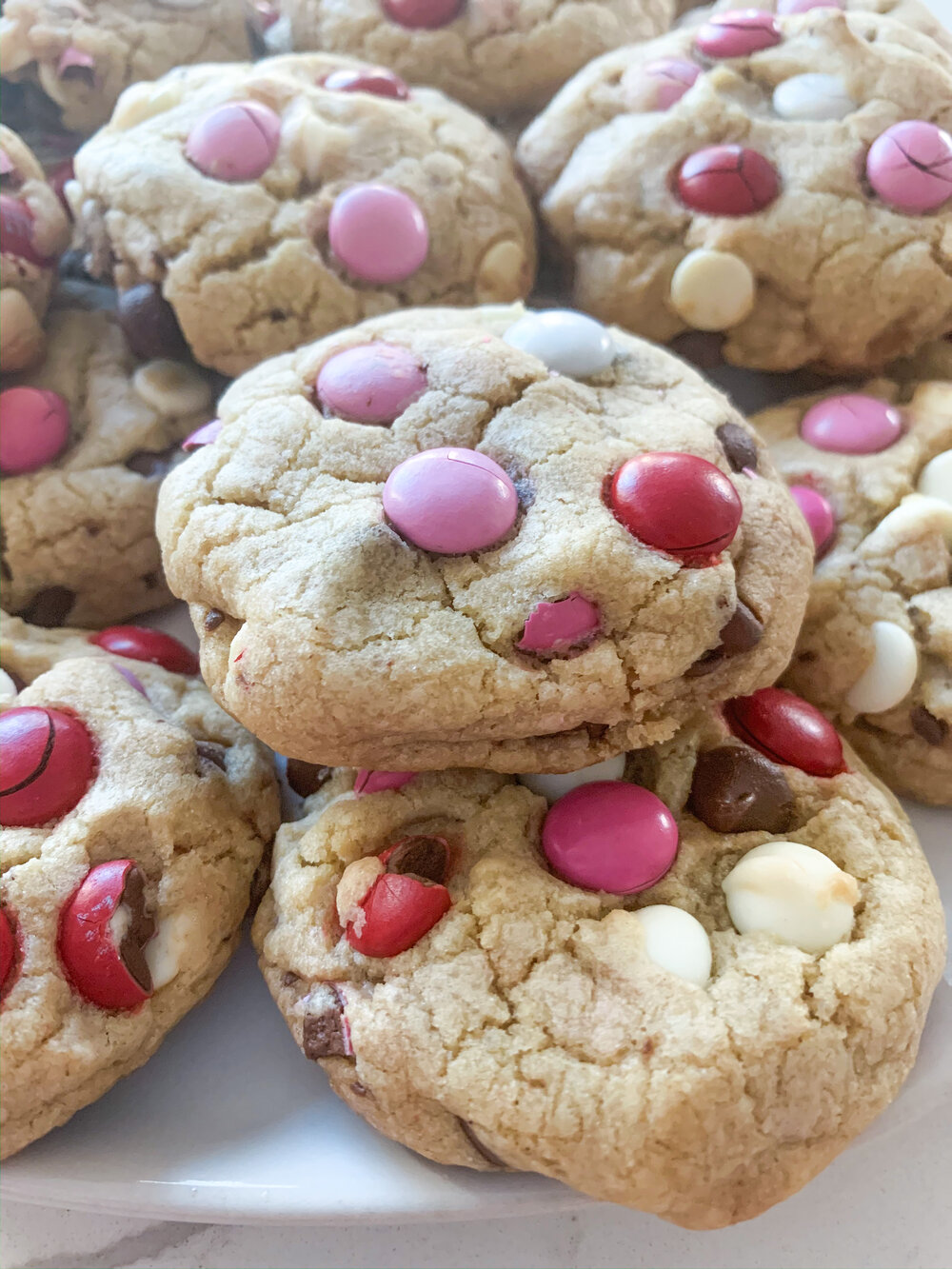 cookies with pink M&amp;M