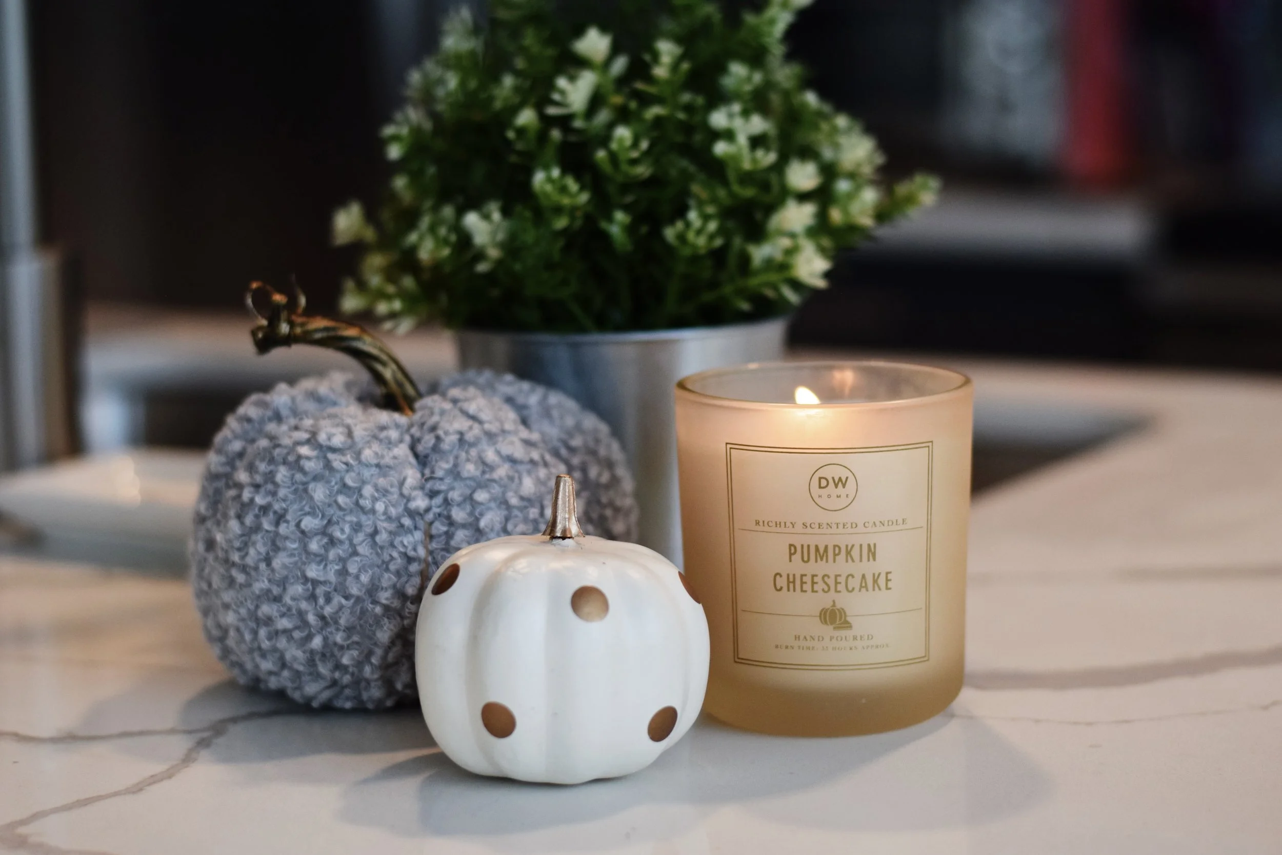 GET COZY WITH DW HOME CANDLES