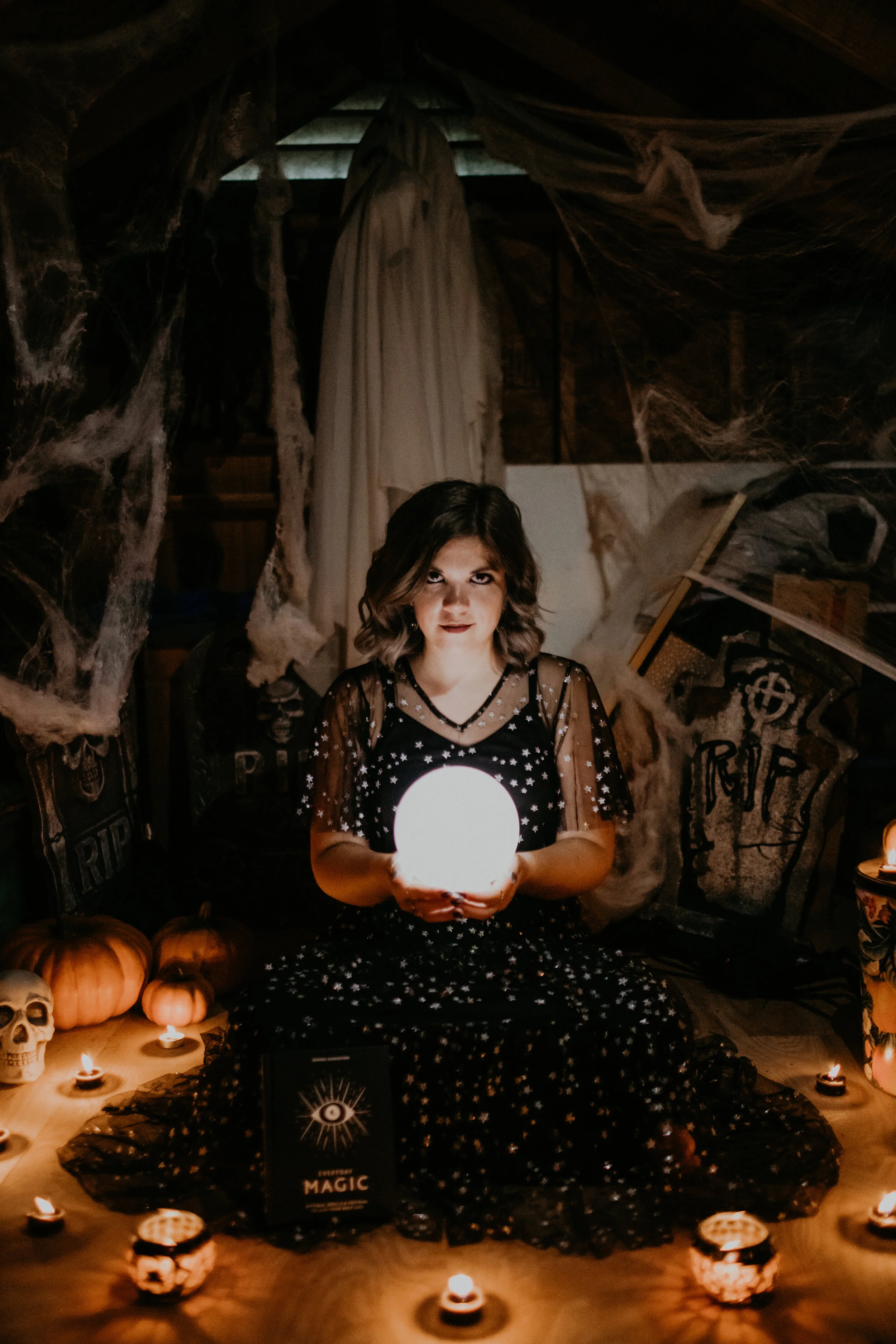 THE WITCHIEST PHOTOSHOOT FOR HALLOWEEN