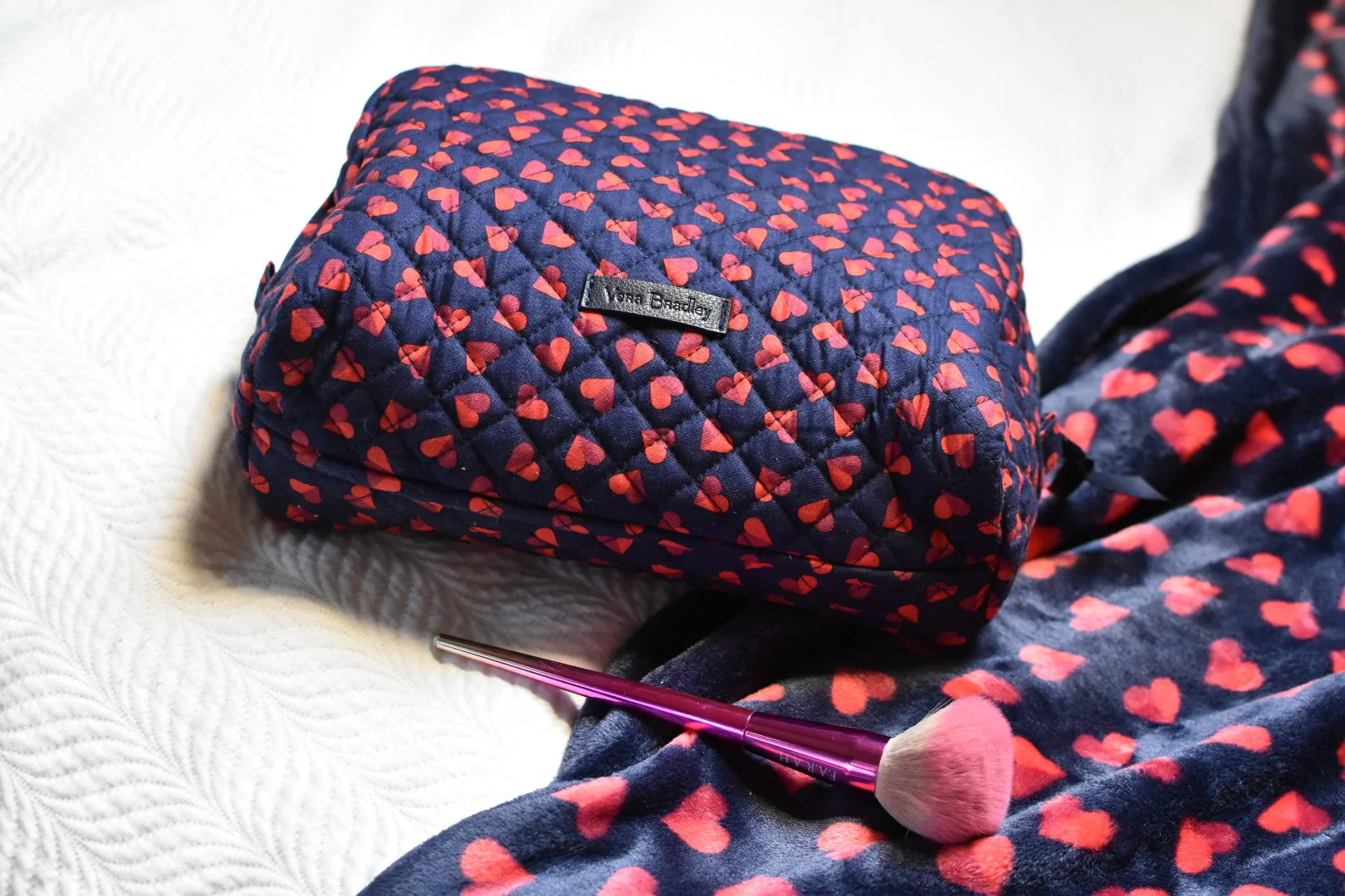 VERA BRADLEY SWEETHEARTS COLLECTION COSMETIC BAG