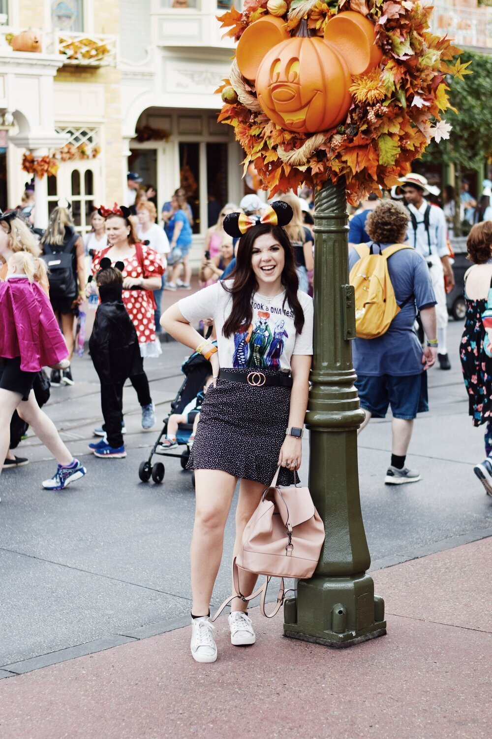 THE IN'S &amp; OUT'S OF MICKEY'S NOT-SO-SCARY HALLOWEEN PARTY