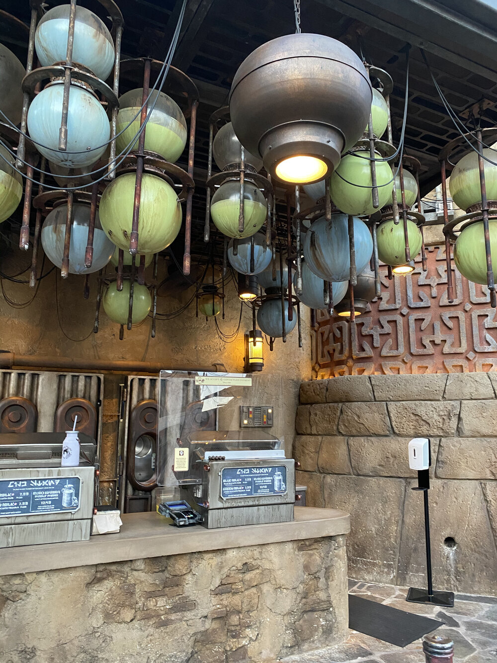 Is the blue and green milk worth it at Star Wars: Galaxy’s Edge at Disney World