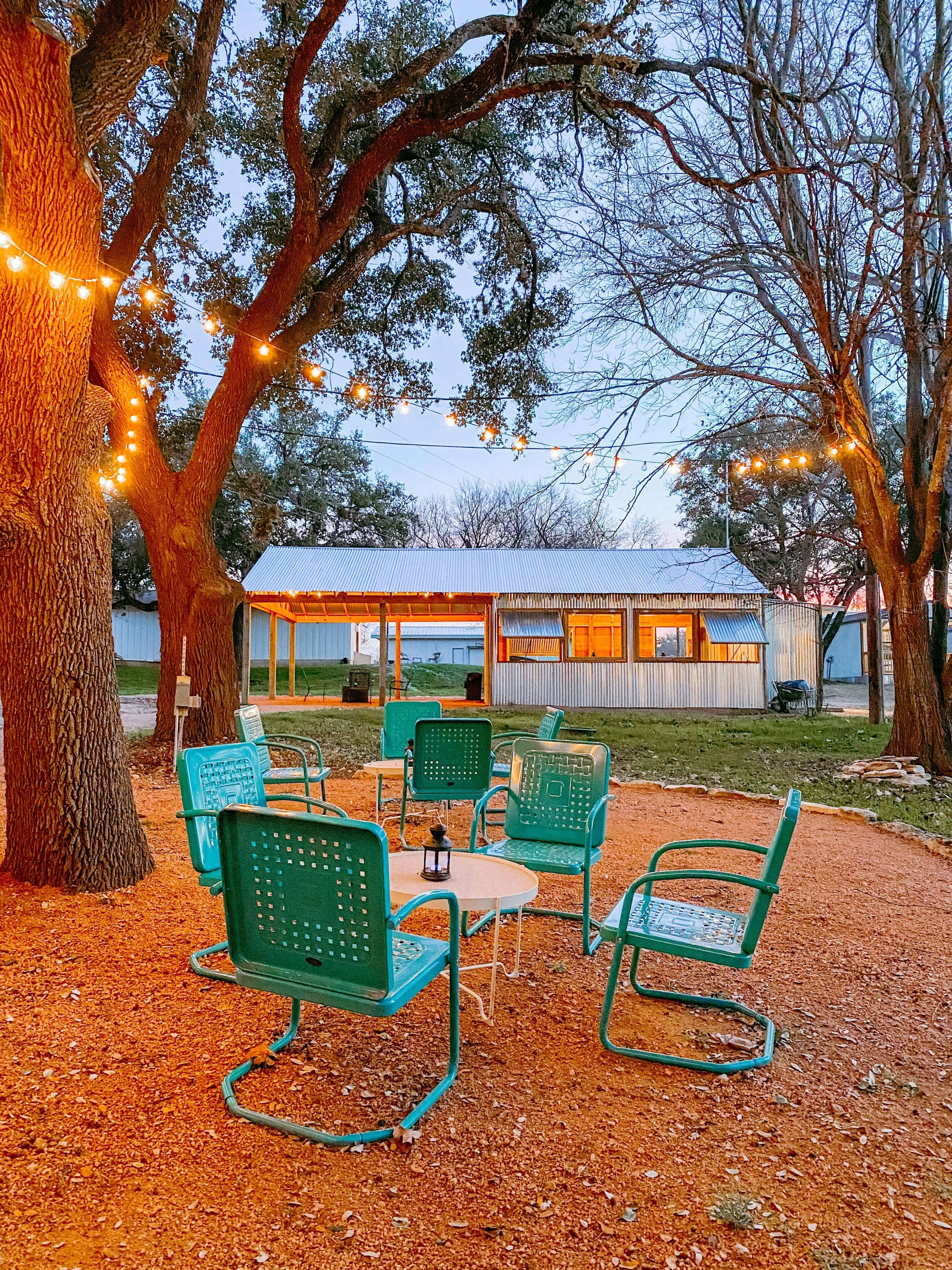 STONEWALL MOTOR LODGE COMMON AREA