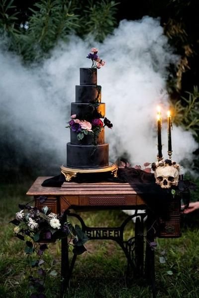 Halloween Wedding Inspiration - Spooky Elegance.jpeg