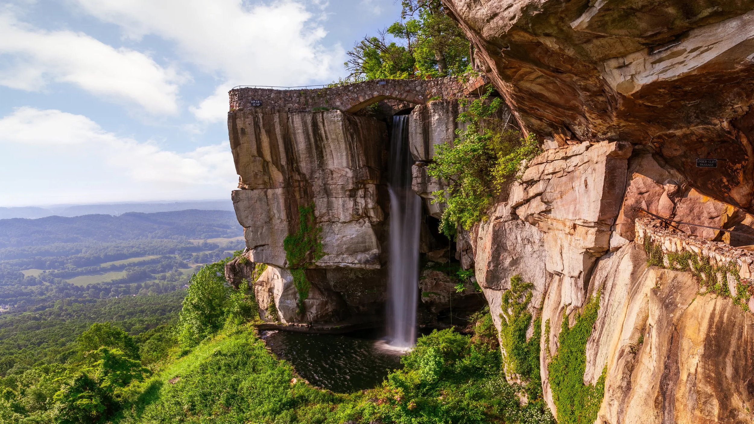 Lookout-Mountain_GettyImages-507014134.jpg