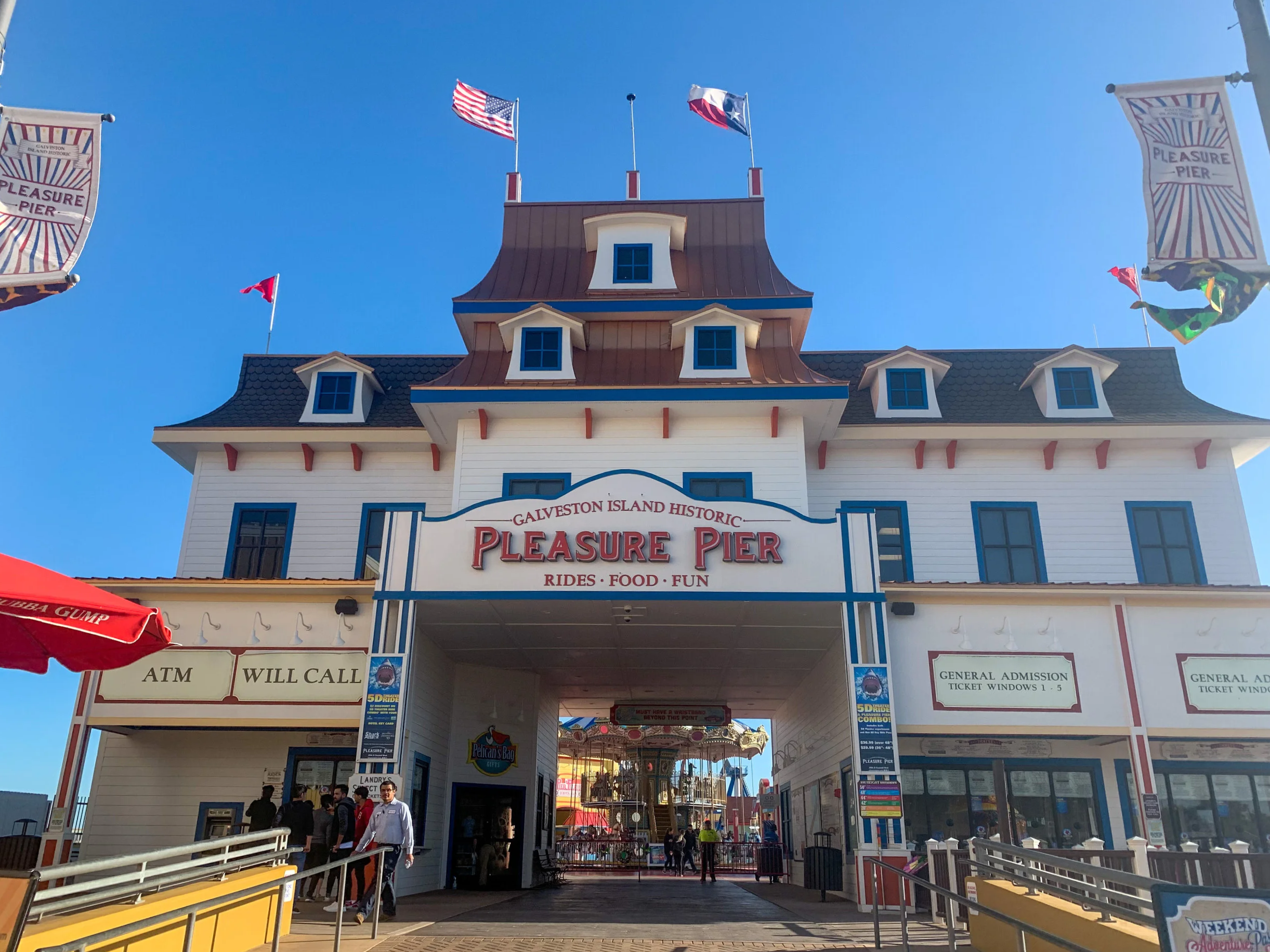 sign at the Pleasure Pier