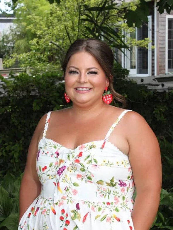 bride to be🤍 makeup by Donna | hair by Ashley 
&bull;
&bull;
&bull;
#themakeupstudiony #thestudiony #makeup #hair #makeupartist #hairstylist #bridetobe #bride #bridalmakeup #engagementshoot #bumbleandbumble #bestofli #bridesofli #longislandbride #lo