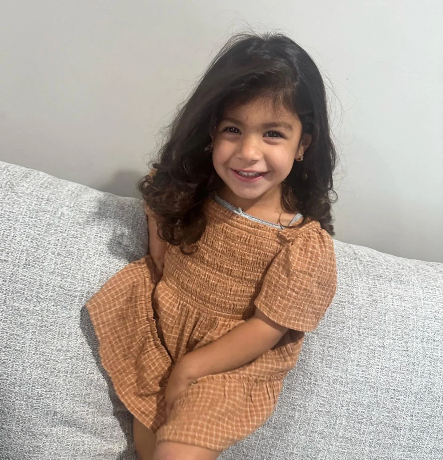 we simply couldn&rsquo;t help ourselves&hellip; does it get any cuter than this?! 🥰 | blowout by Elena 
&bull;
&bull;
&bull;
#themakeupstudiony #thestudiony #blowout #hairstyles #babylonvillage #newyork #longisland #longislandsalon #longislandhairst