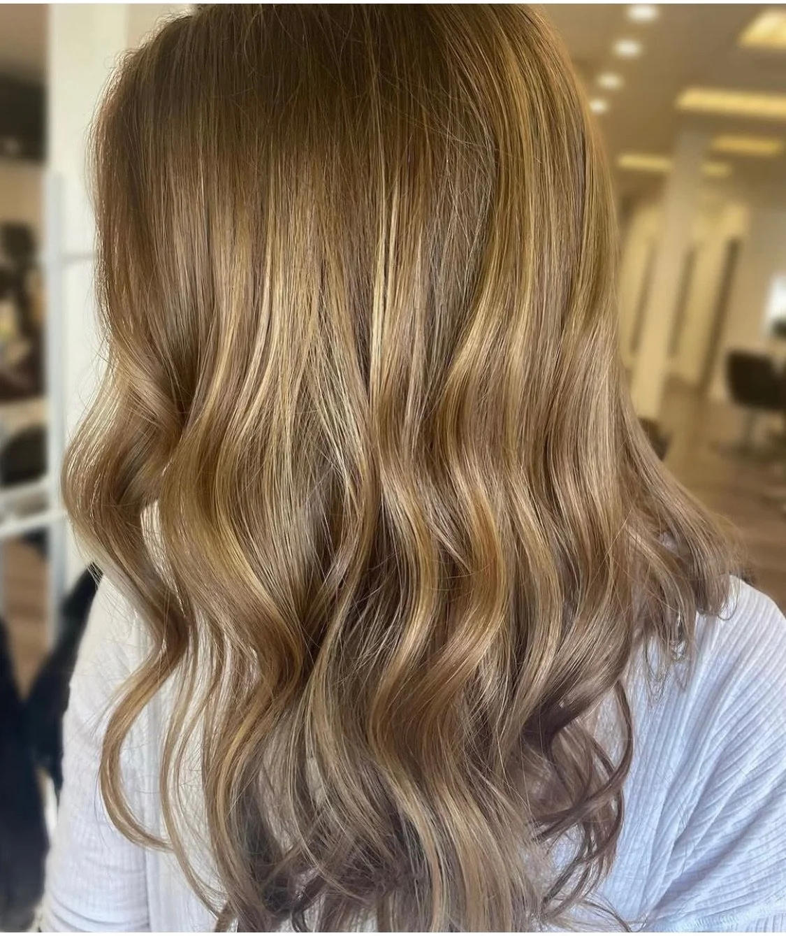 hair painting by Heather | cut &amp; style by Joanne
&bull;
&bull;
#themakeupstudiony #fyp #balayage #longislandhair #bumbleandbumble