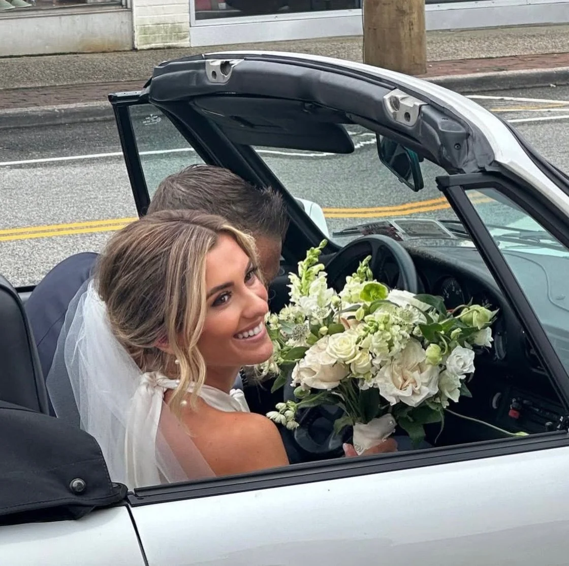 The Apontes 🤍🥂
makeup by Donna | @donnagriffinmakeupartist @thestudiony 
hair by Ashley | @ashleypop_hair @thestudiony 
photography | @offbeetproductions 
venue | @shcc1923 
&bull;
&bull;
#themakeupstudiony #fyp #longislandbride #weddingmakeupandha