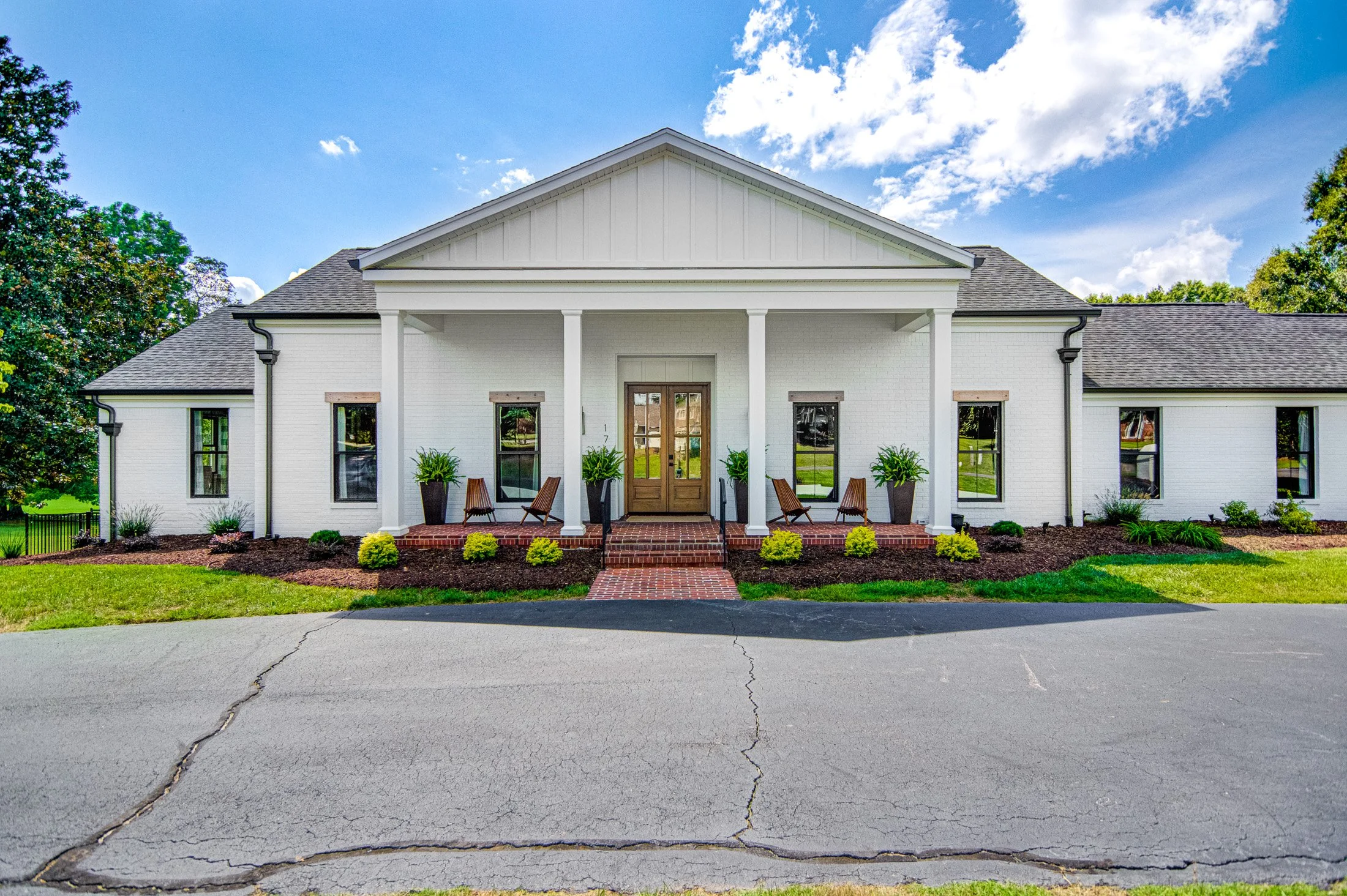 176 Juniper Circle-1.jpg