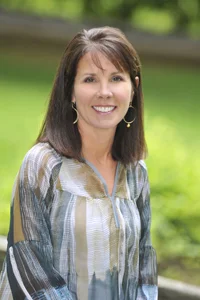 skelton-company-realtors-heather-rhawn-hollenbach.jpg