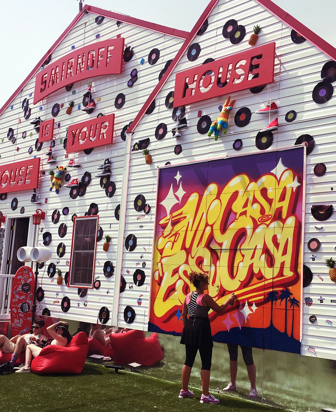 SmirnoffHouse_QueenAndrea_2.jpg