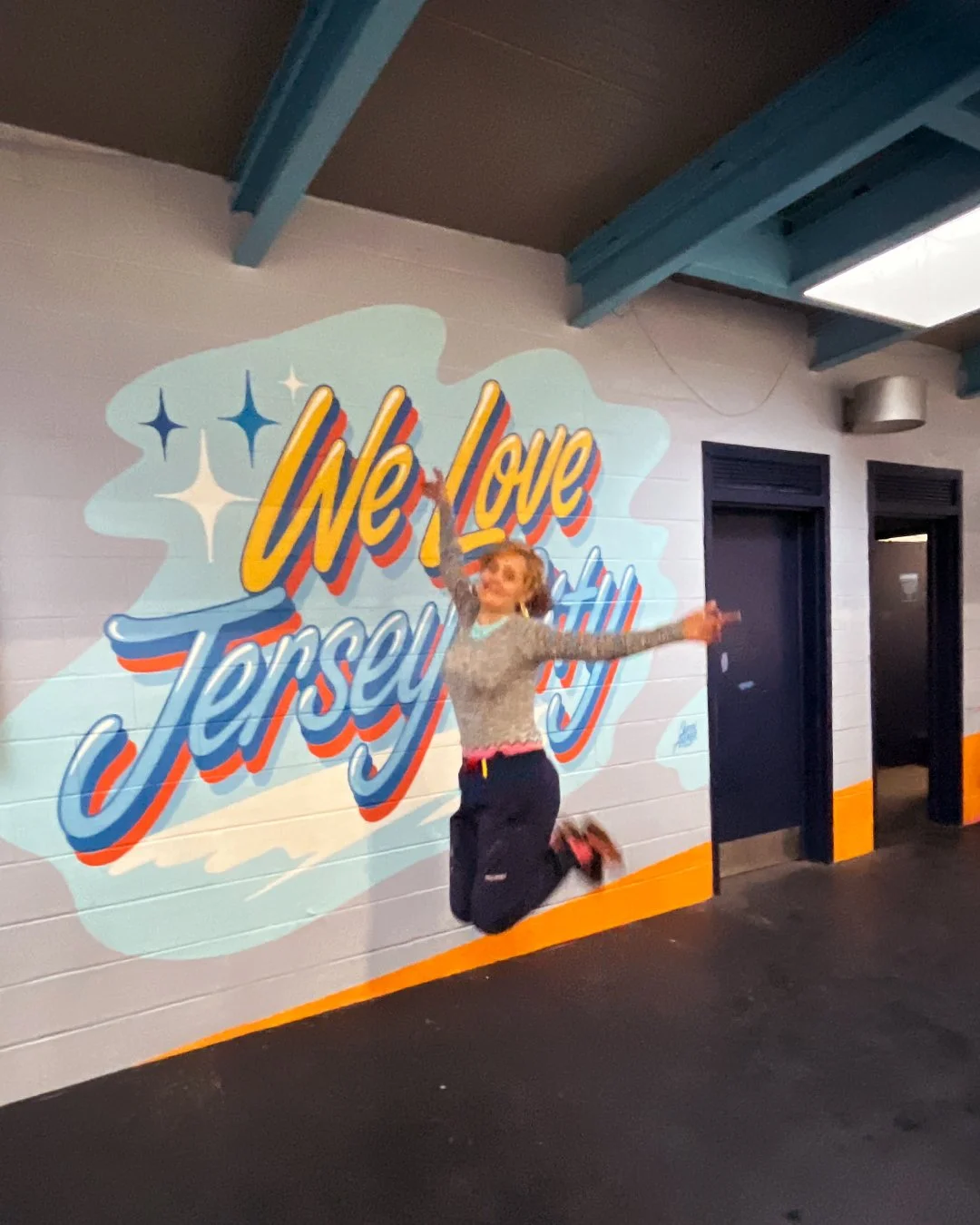 QueenAndrea_IceSkatingRink_Mural_7.jpg